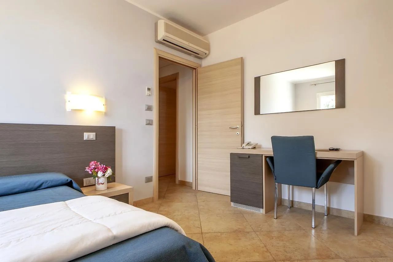 Residence Villa Lo Scoglietto San Vincenzo 3*,  Italia