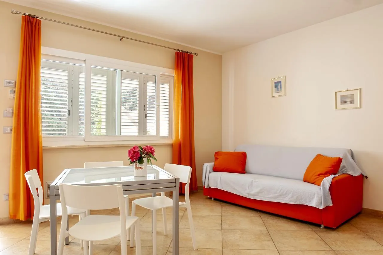 Residence Villa Lo Scoglietto San Vincenzo 3*,  Olaszország